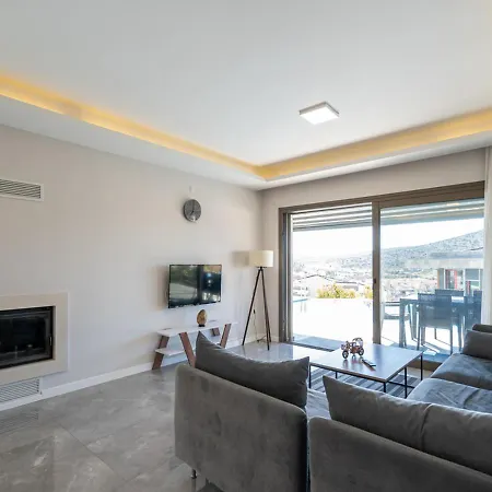 Villa Close To The In Izmir, - Awz 107