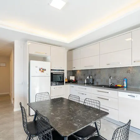Close To The In Izmir, - Awz 107 Villa